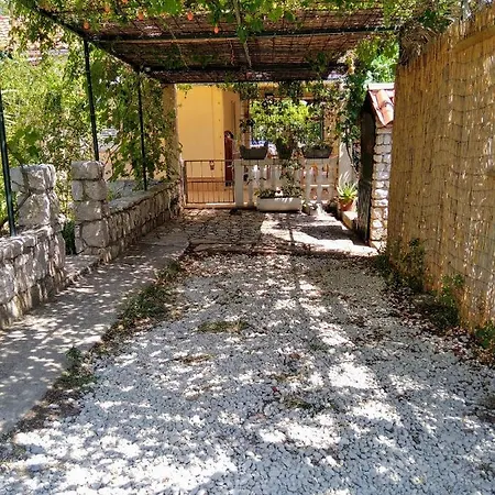 Lejlighed With Parking Space - 8527 Ugljan