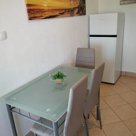 Apartment With Parking Space - 8527 *