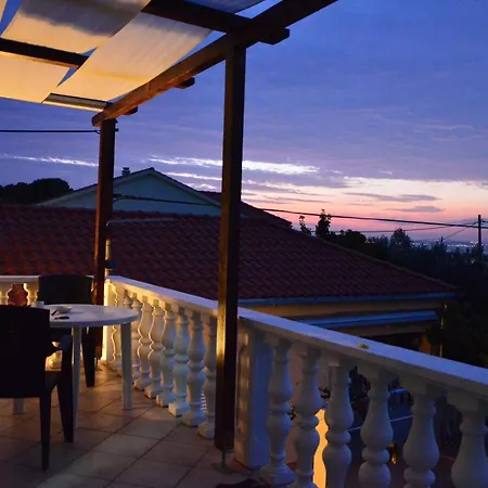 With Parking Space - 8527 Apartman Ugljan