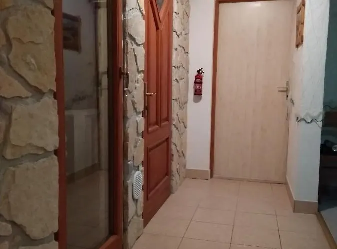 Апартаменты With Parking Space - 8527